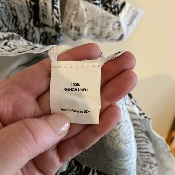 100% French linen Enzo Costa hand printed and dyed romper. - Picture 9 of 11